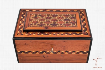 Thuya Wood Boîte à bijoux verrouillable en bois de thuya 