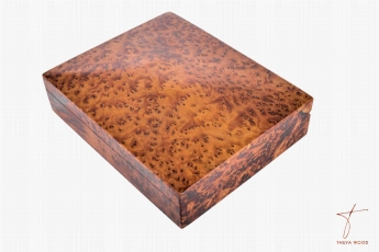 Boîte à bijoux artisanale en thuya avec motifs naturels de bois 