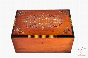Thuya Wood Boîte à bijoux en thuya avec motifs rouges et verts 
