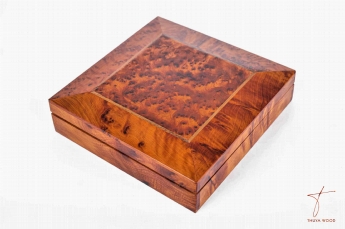 Thuya Wood Boîte à bijoux carrée en loupe de thuya 