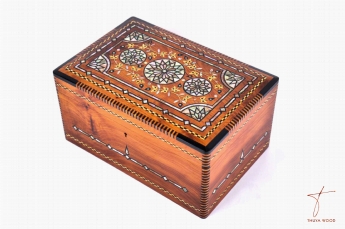 Thuya Wood boîte a bijoux artisanale merveilleusement incrustée de la nacre et d'ébène  