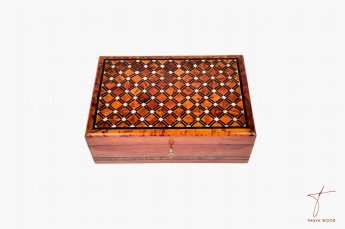 Thuya Wood grande boite à bijoux avec clé en loupe de thuya 