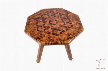 Octagonal table in thuya marquetry 