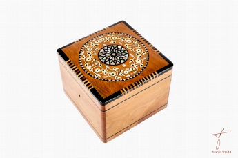Boîte à bijoux en tronc de thuya avec 3 niveaux de rangement 