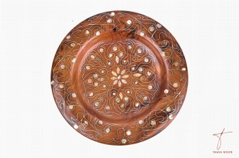 Thuya Wood Platter Enhanced with Metal Wire and Mother-of-Pearl Inlays