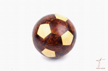 Thuya Wood ballon de foot en bois de thuya 