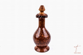 Thuya Wood vase marqueté en placage de thuya 