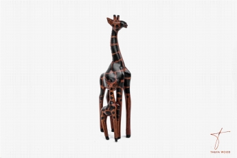 Sculpture girafe décorative abstraite en bois rouge 