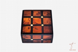 Boîte a bijoux artisanale carrée en bois de thuya 
