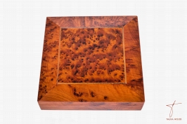 Boîte à bijoux carrée en loupe de thuya 