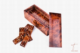 jeu de dominos en bois de thuya avec pièces incrustées de la nacre  