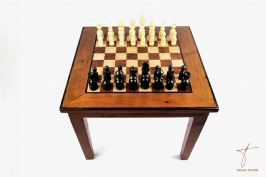 Chess table in thuya and lemonwood