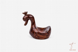 Canard sculpté en bois de thuya 
