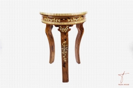 Table artisanale en bois de thuya